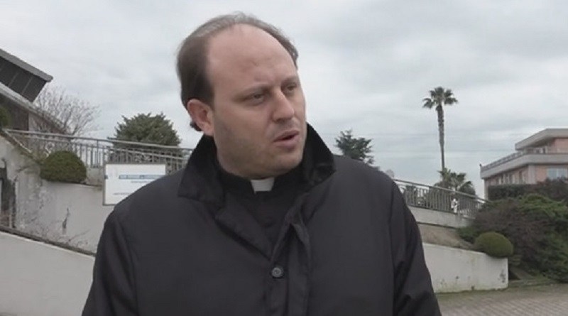 Esorcismi e violenze,Ordine dei Giornalisti Campania,sospende Don Michele Barone