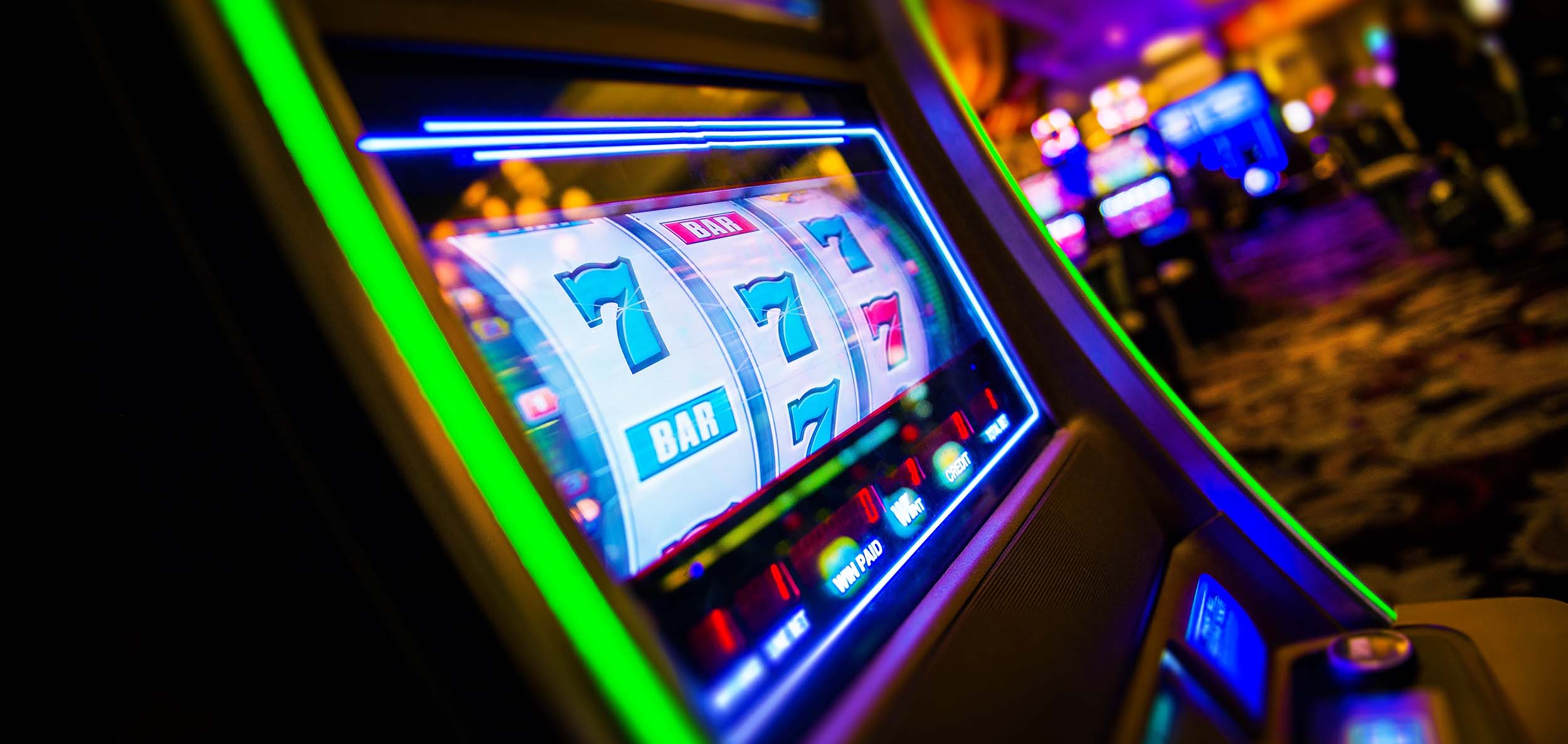 Benevento| Ludopatia, M5S presenta il “Regolamento sale da gioco e giochi leciti”