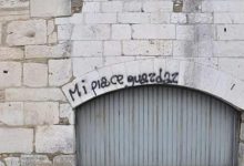 Imbrattato torrione della Rocca, sede Provincia Benevento