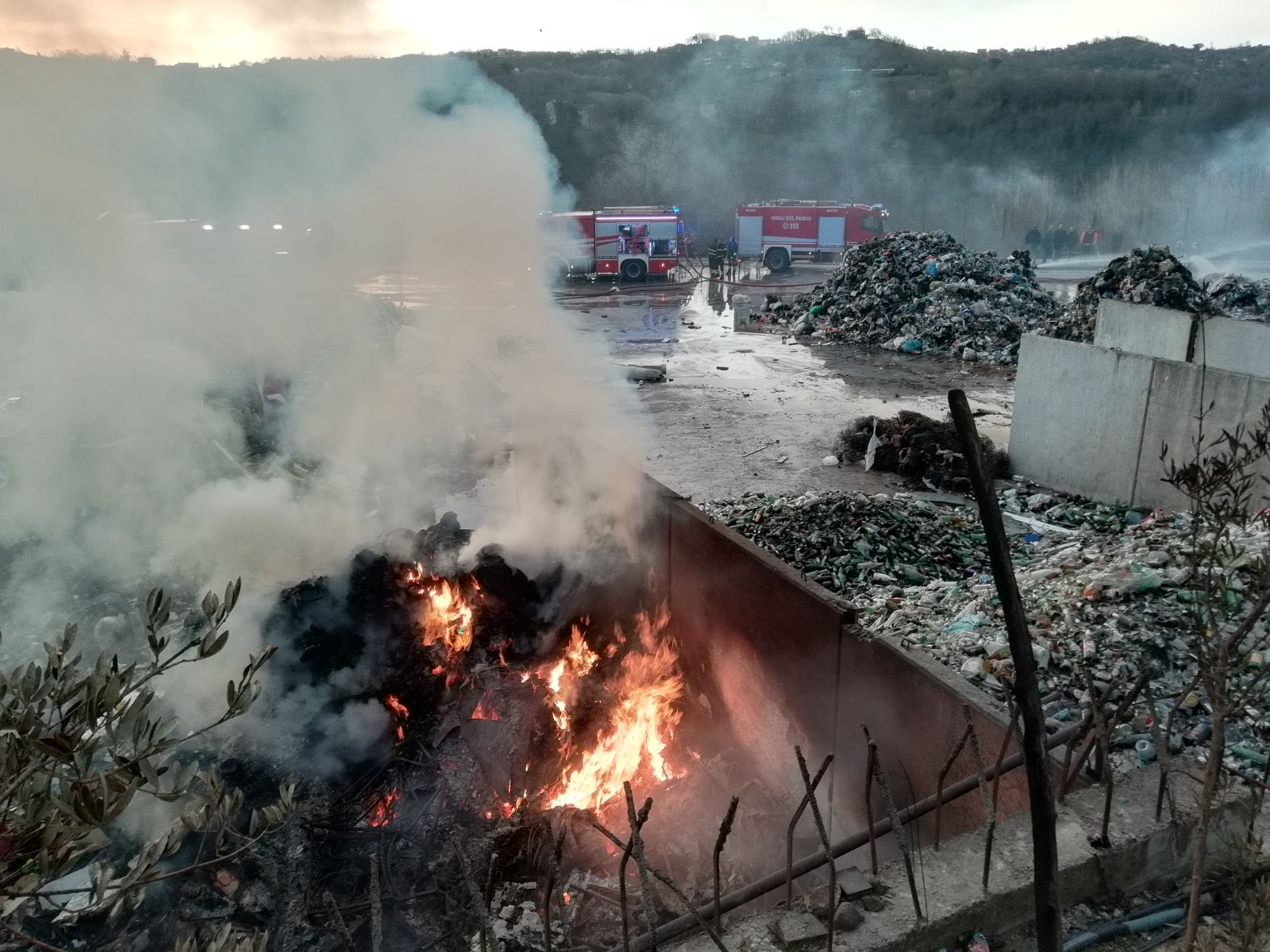 Apollosa| Incendio Ecoservice, Sindaco Corda a Labtv:”nessun pericolo forse incendio doloso”