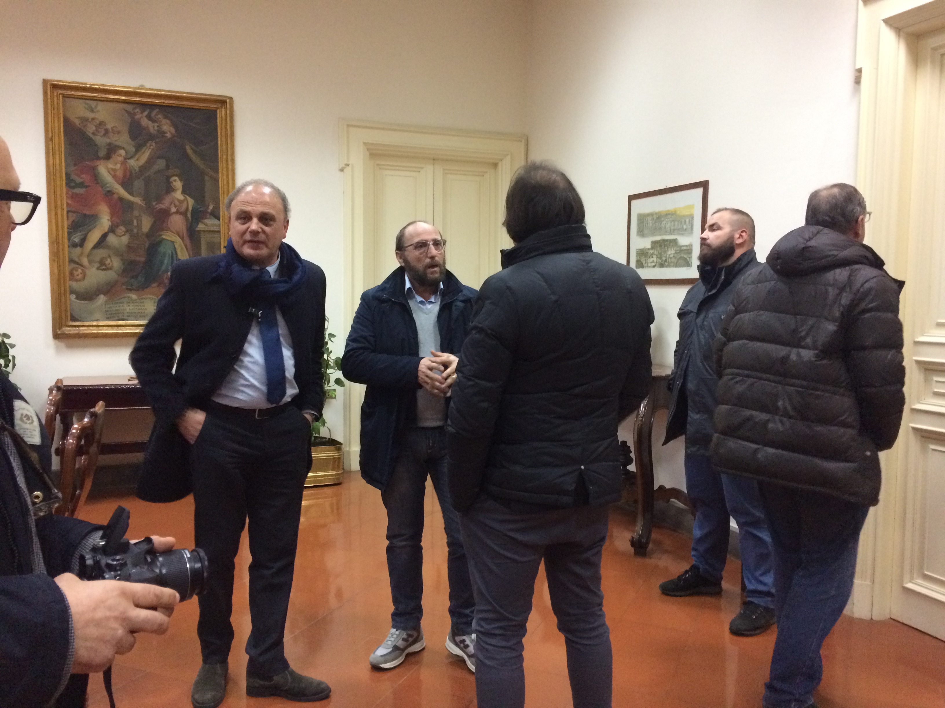 Benevento| Trotta Mobility,piccola protesta dei lavoratori per gli stipendi.Ambrosone rassicura