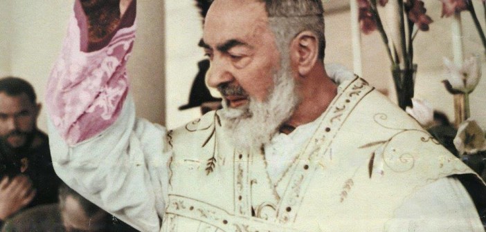 Benevento| Dopo il Papa arriva l’abito delle stimmate di Padre Pio