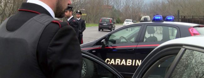 Mirabella Eclano| Ruba gli specchietti di una Mercedes, denunciato 40enne