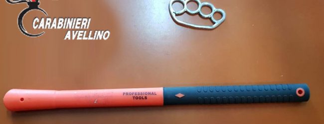 Montoro| Tirapugni e bastone in auto, denunciato un 40enne