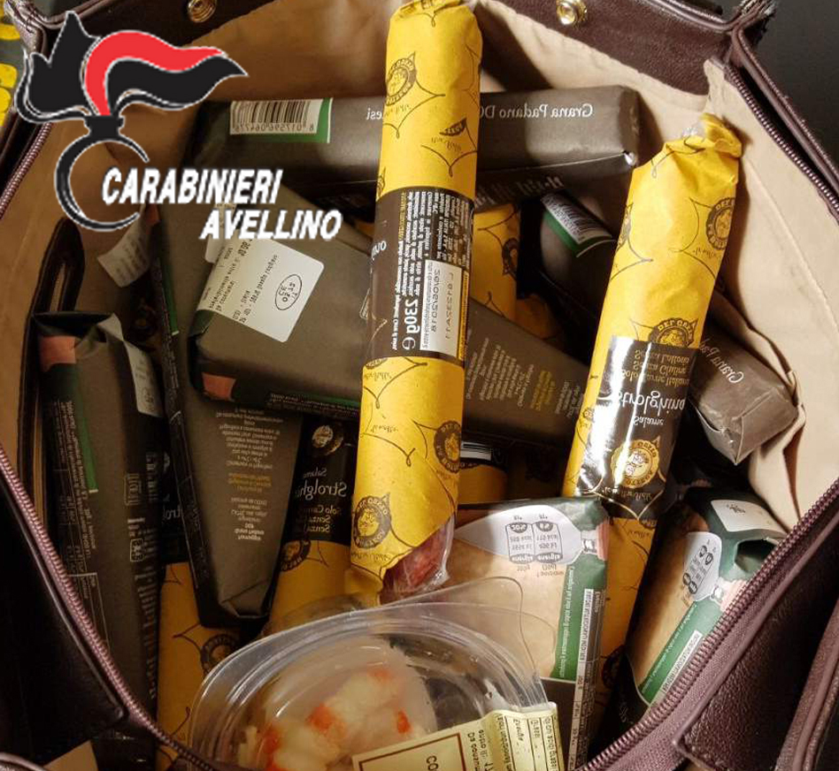Ariano Irpino| Rubano salami e formaggi in un supermarket, 4 arresti