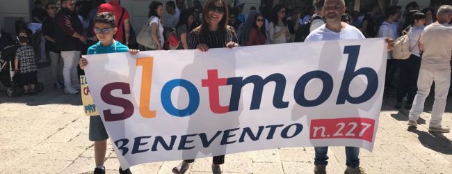 Benevento| #Slotmob, la marcia per dire no al gioco d’azzardo