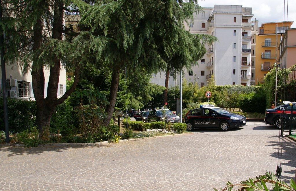 Rapina in abitazione e omicidio a Montesarchio, conferenza stampa del CC