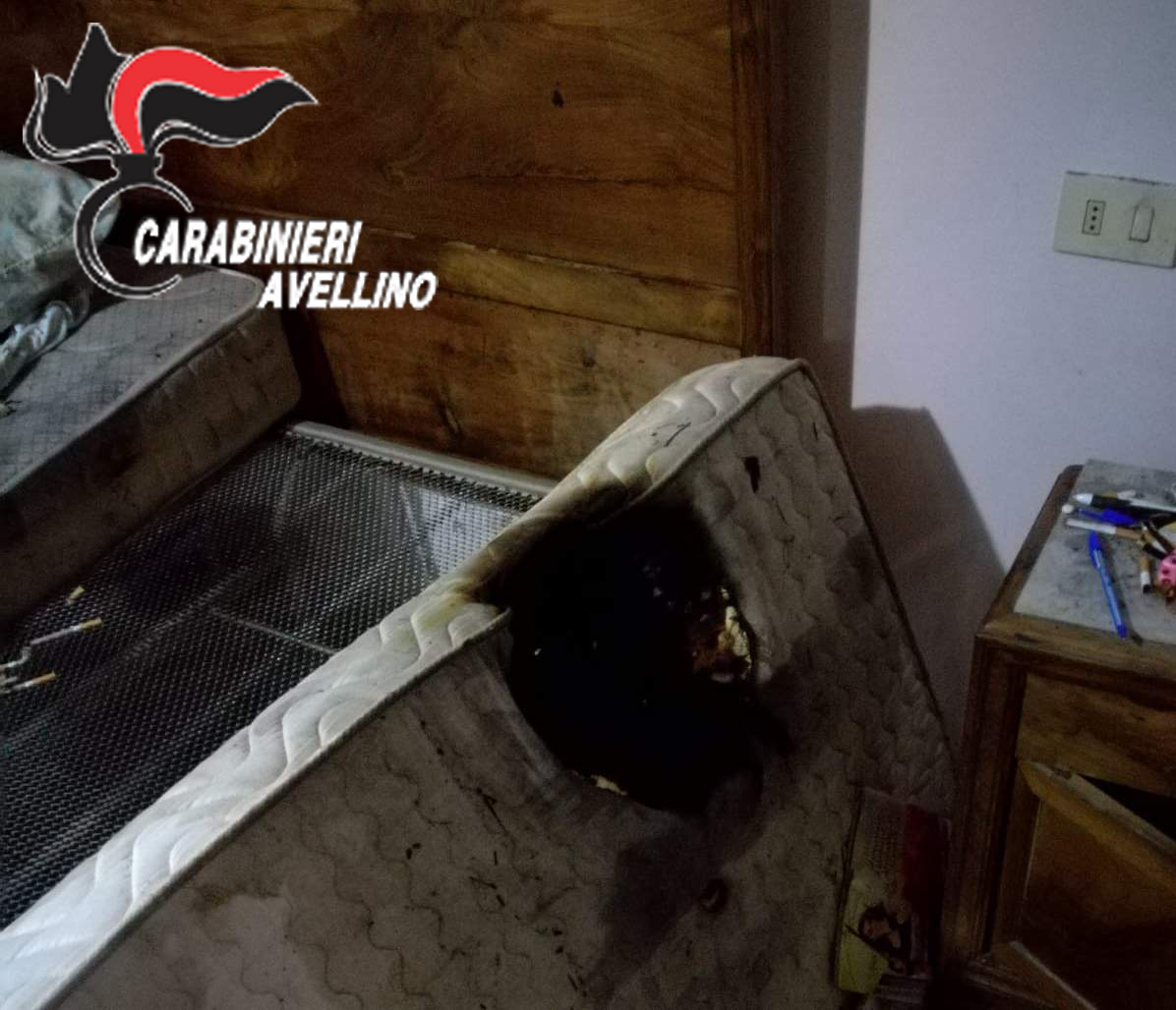 S.Andrea di Conza| Mozzicone di sigaretta incendia il letto, anziana salvata in extremis