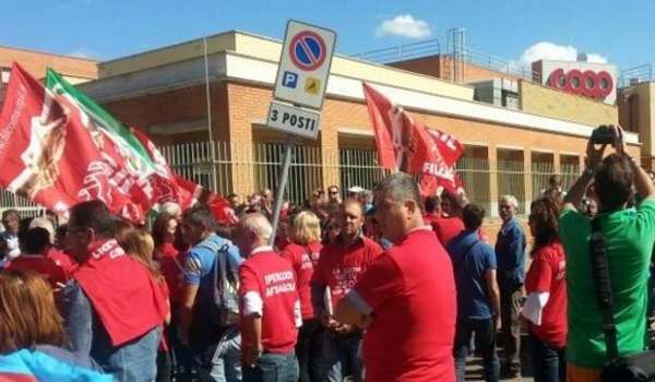 Avellino| Vertenza Ipercoop, Arace: licenziamenti costo insostenibile per la comunità