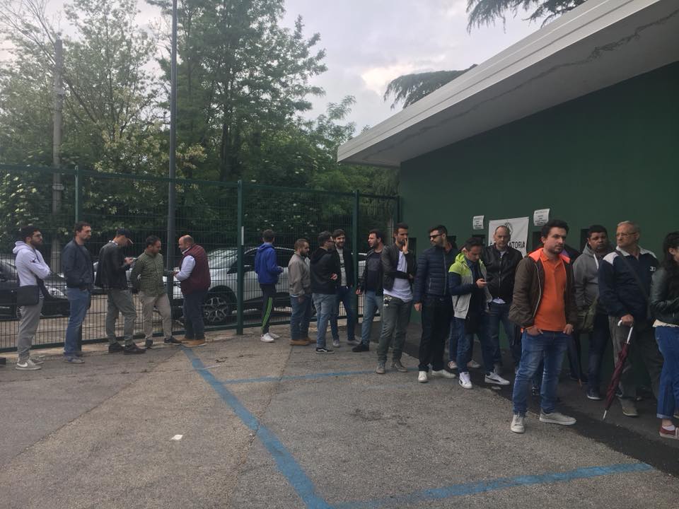 Avellino, tanti tifosi ai botteghini. Stop Moretti