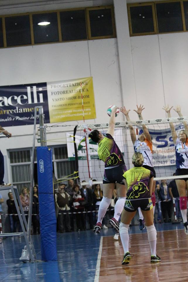 Volley| Play Off SerieB2: l’Olimpia SST strapazza Nola (3 set a 0) e allunga la serie a gara3
