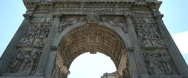 Arco di Traiano “monumento nazionale”: ok anche dalla commissione Bilancio della Camera