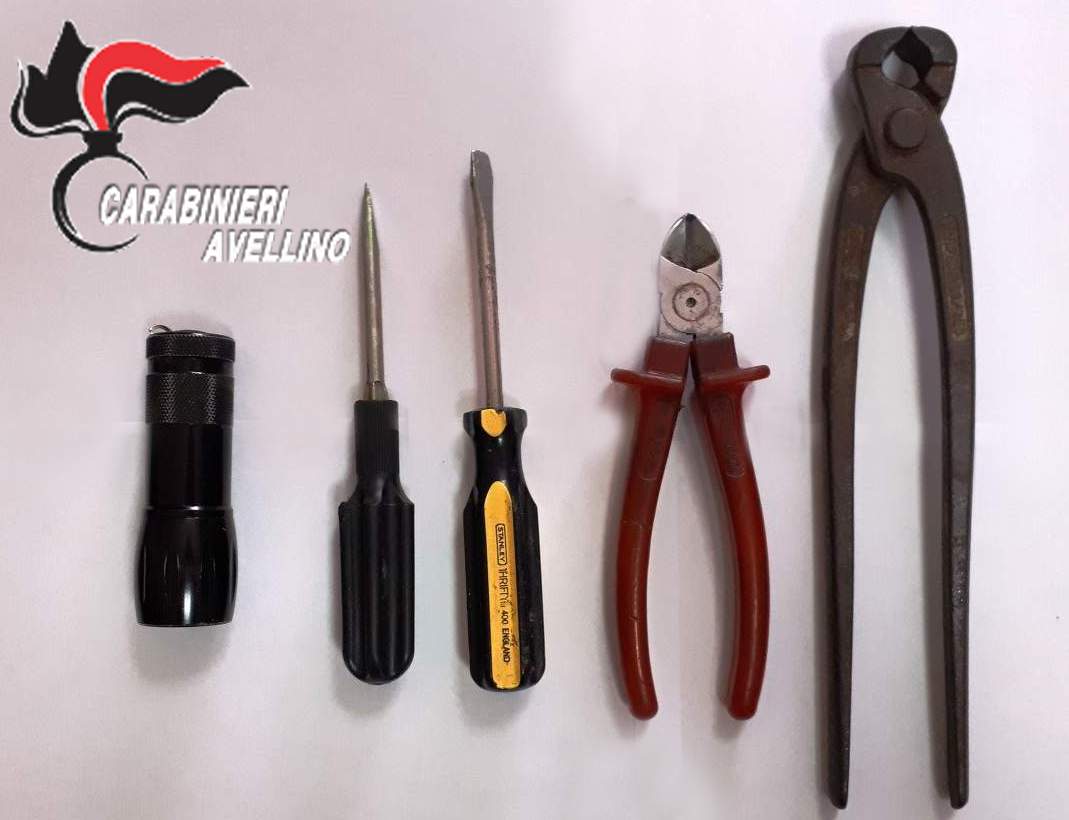 Avella| Contrasto ai furti in abitazione, nei guai 45enne sorpreso con attrezzi da scasso