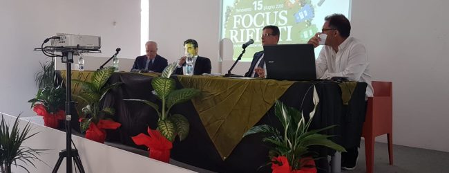 Benevento| Focus rifiuti, De Nigris: “tra i primi in Campania per raccolta, ma occorre vigilanza”