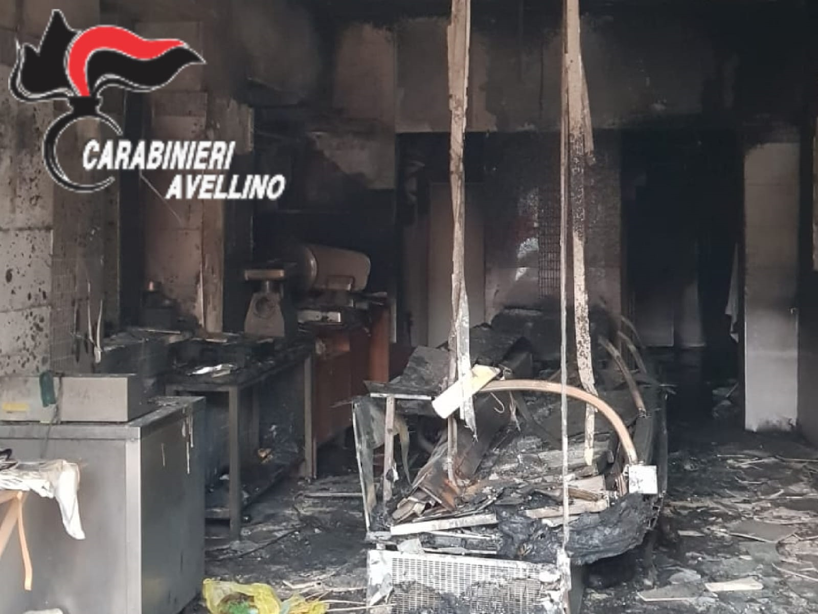 Vallata| Vede bruciata la macelleria di famiglia, 68enne muore colta da malore