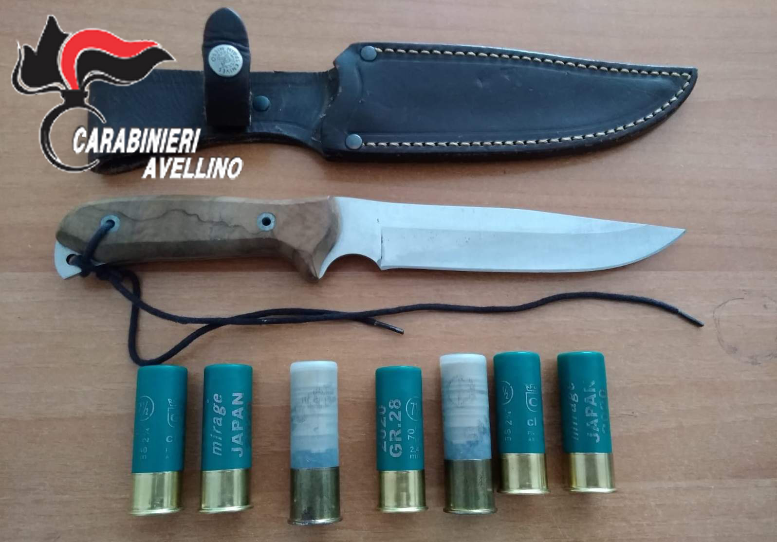 Conza della Campania| In auto con pugnale e munizioni, denunciato 30enne