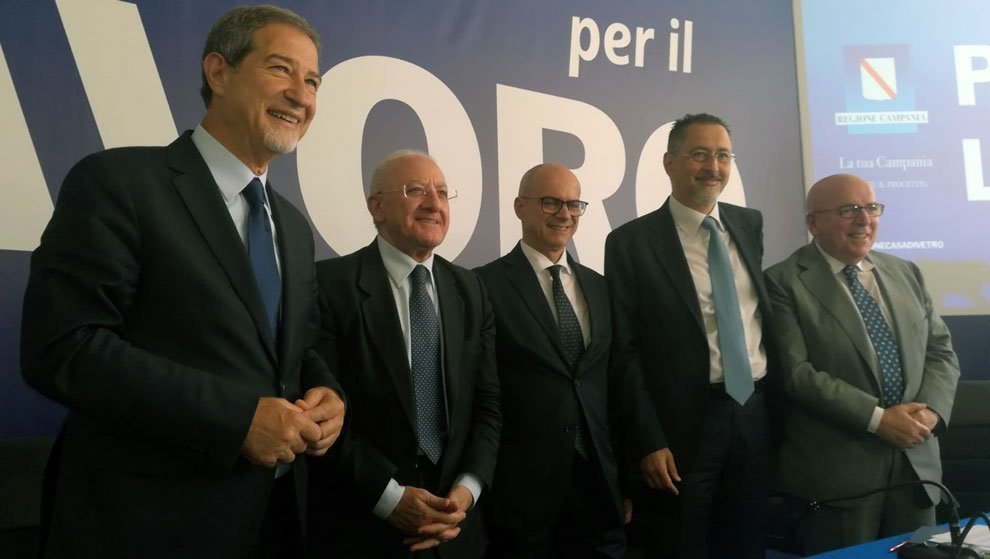 Piano di Lavoro, governatore De Luca: “una battaglia per il lavoro”