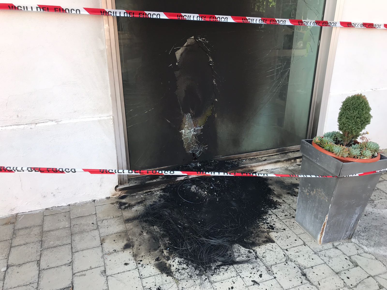 Montesarchio| Atto intimidatorio ai danni d un negozio