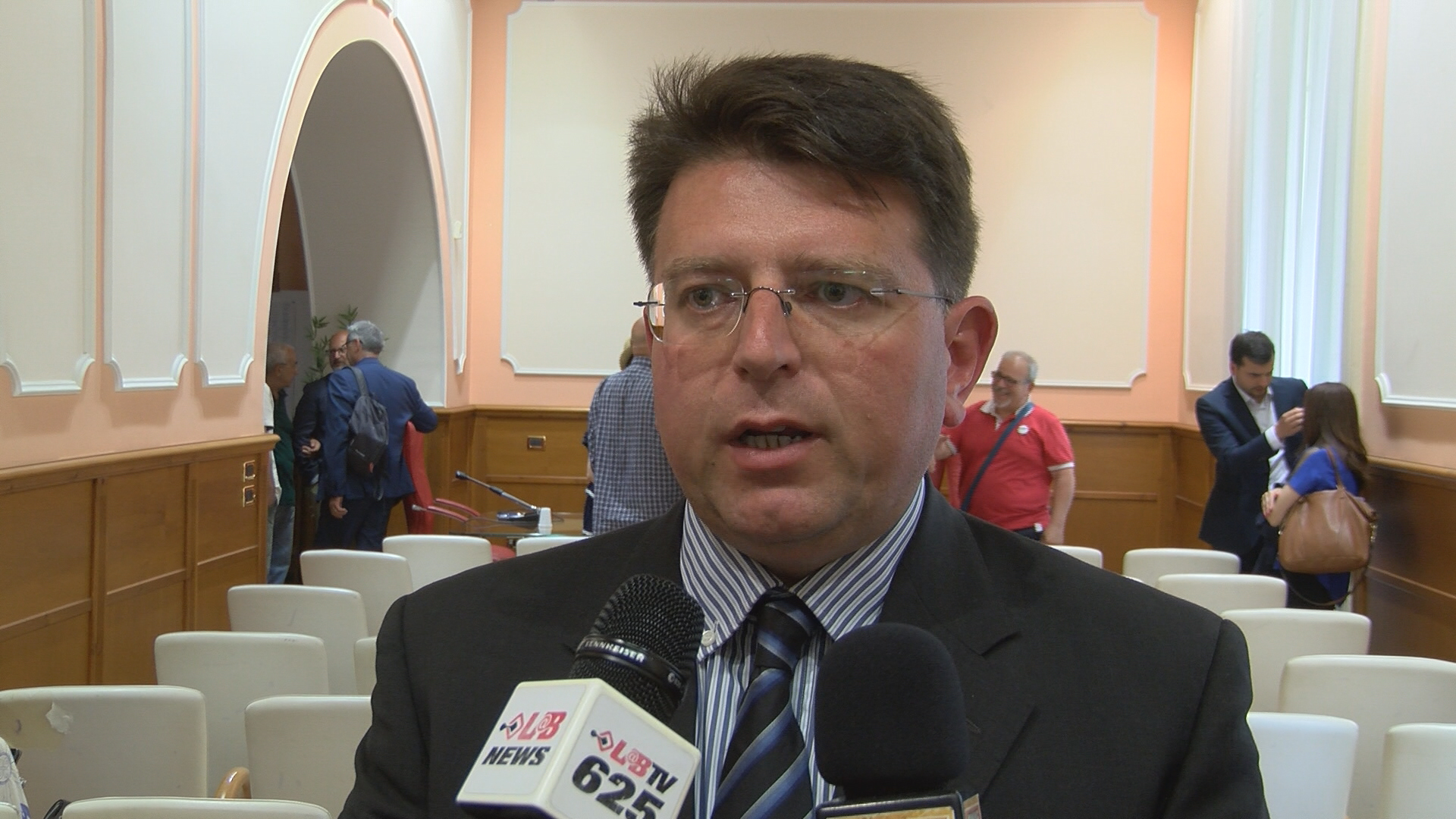 Avellino| Comune, con la cassa vincolata salta il reddito di cittadinanza