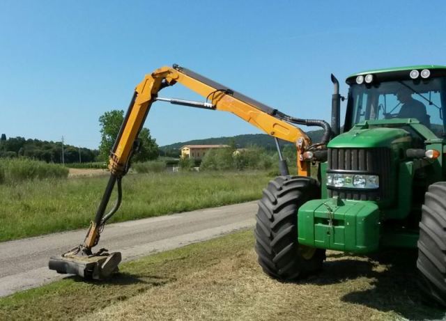 Benevento| Provincia: al via lo sfalcio della vegetazione lungo le strade