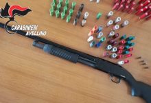 Baiano| Fucile a pompa con matricola abrasa nascosto in casa, in manette 55enne