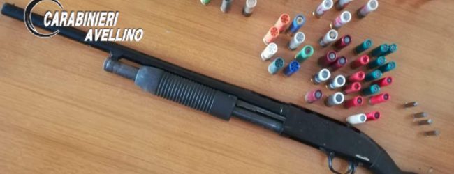 Baiano| Fucile a pompa con matricola abrasa nascosto in casa, in manette 55enne