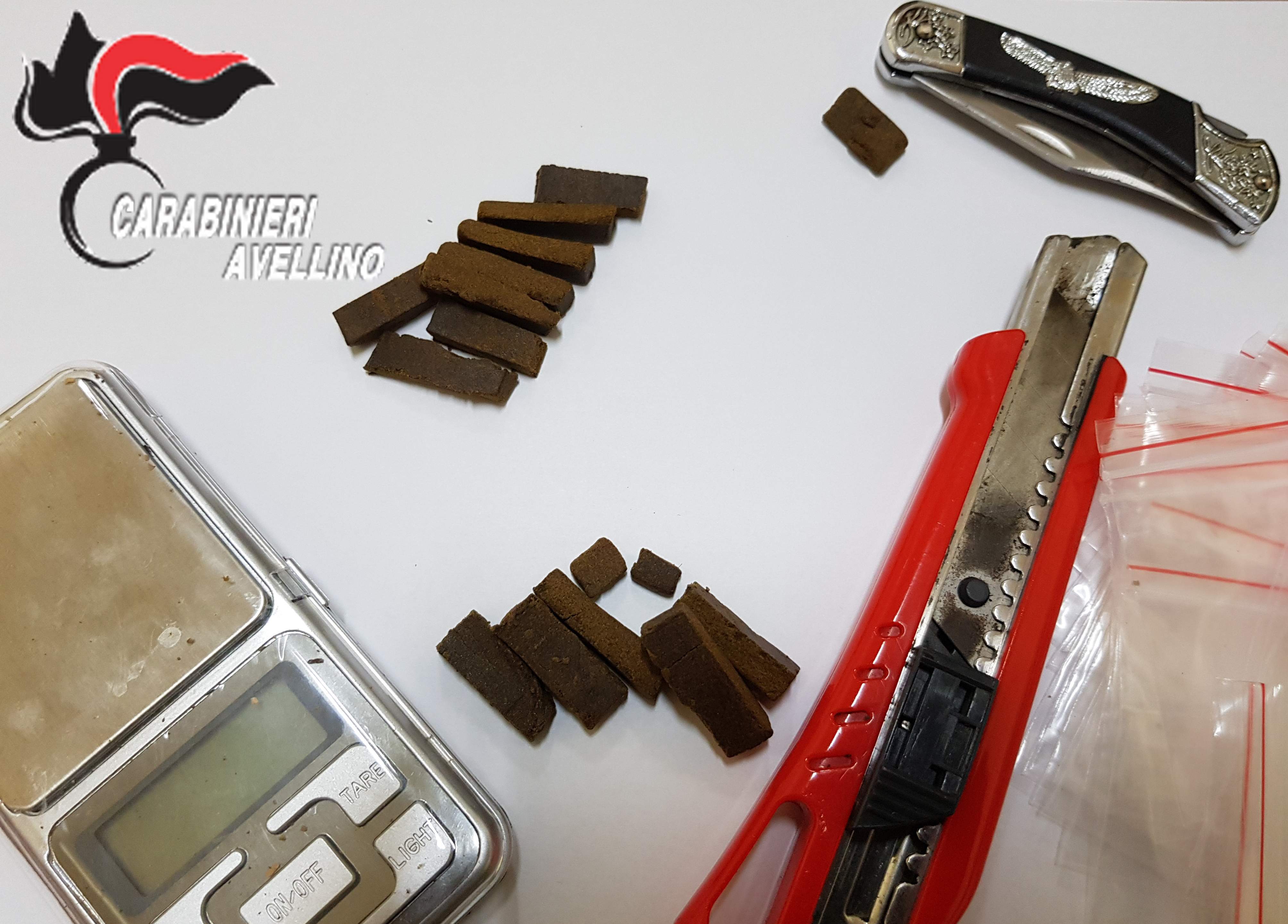 Montoro| Spaccio di hashish tra giovanissimi, arrestato un 18enne