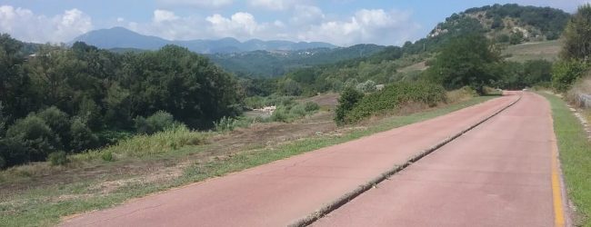 Chiude per lavori parcheggio pista ciclo-Pedonale