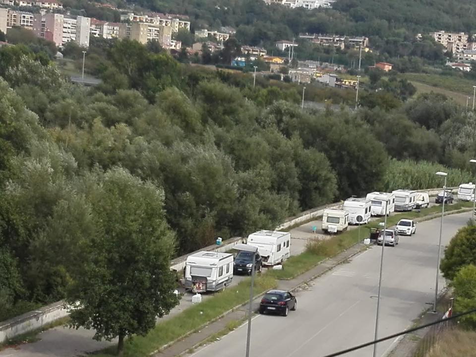 Benevento| IOXBenevento e i residenti denunciano: preoccupano i nomadi allo stadio