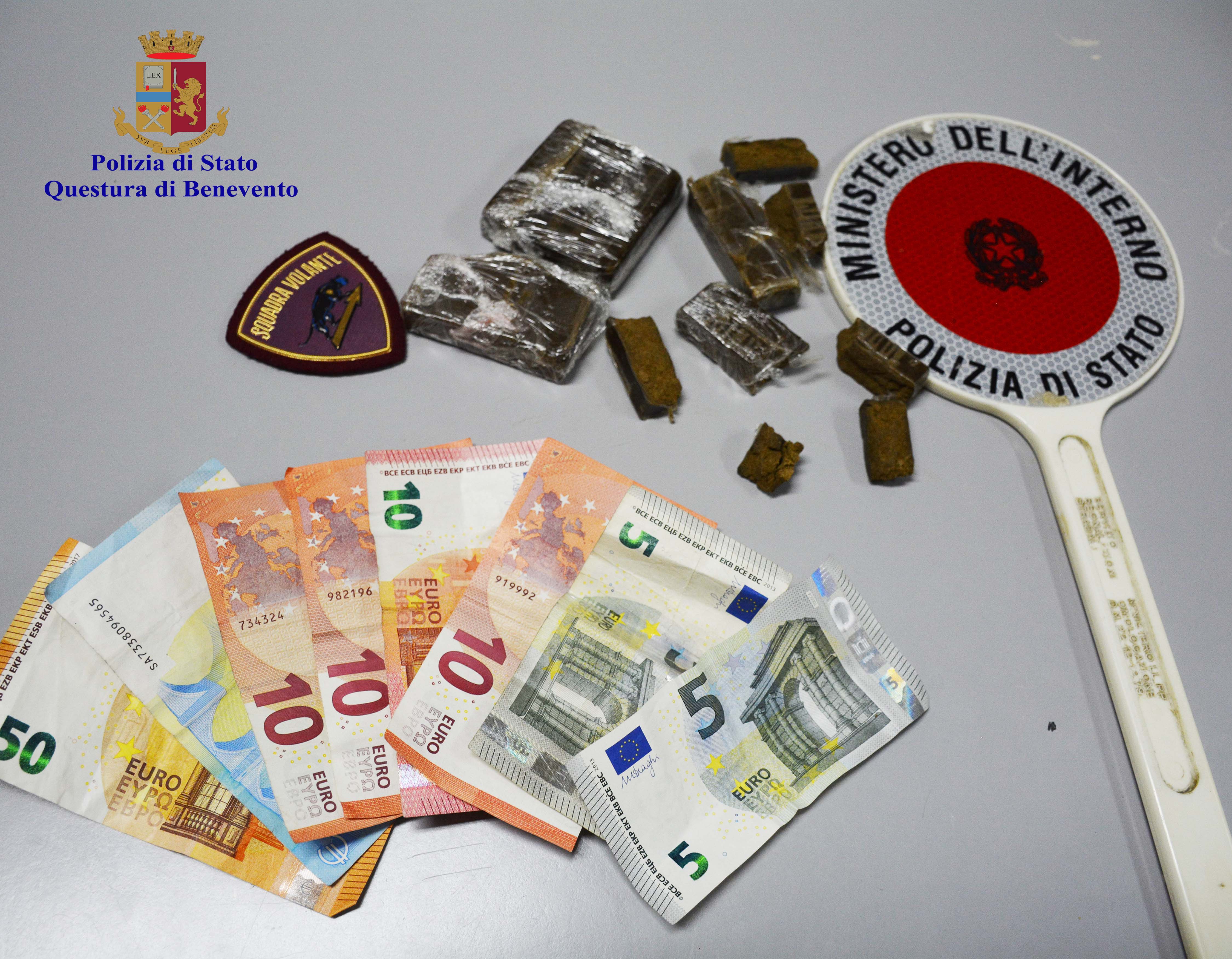 Benevento| Trovata in possesso di 156 grammi di hashish, pusher minorenne arrestata dalla Polizia
