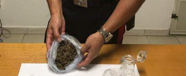 Grottaminarda| Commercianti spacciano droga al mercato, 2 arresti e 1 denuncia