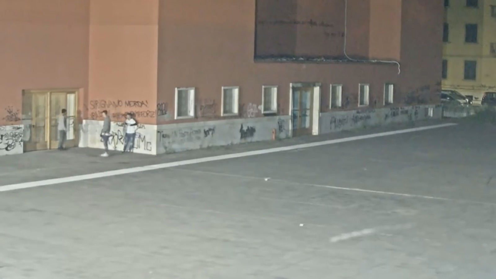 Avellino| Nuovo blitz all’ex cinema Eliseo, 3 ragazzi ripresi dalle telecamere