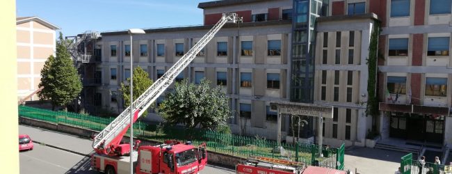 Incendio scuola Lucarelli, IOXBenevento: “la Procura accerti le responsabilità”