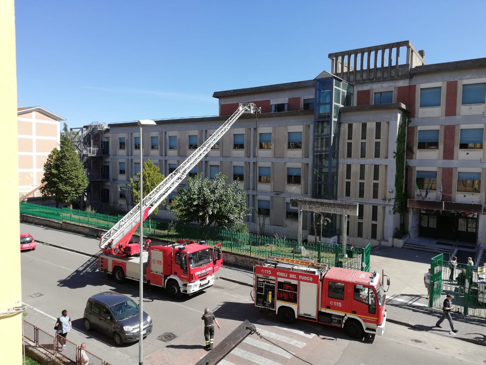 Incendio scuola Lucarelli, IOXBenevento: “la Procura accerti le responsabilità”