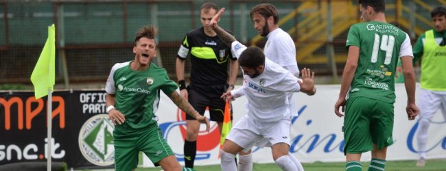 Avellino, De Vena match winner: lupi di nuovo primi