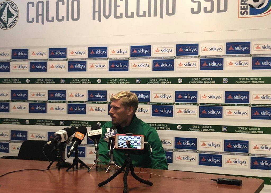 Avellino, Acampora: “Nessun problema di spogliatoio. Mister Graziani è una persona diretta”