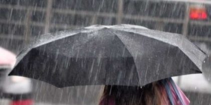 Allerta meteo, domani 26 marzo saranno chiusi i parchi, la villa e il cimitero