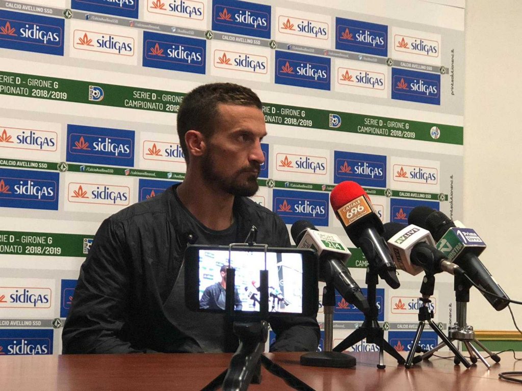 Avellino, Morero: “Brutta sconfitta, con il Lanusei ci rifaremo”. Lieve stiramento per Matute