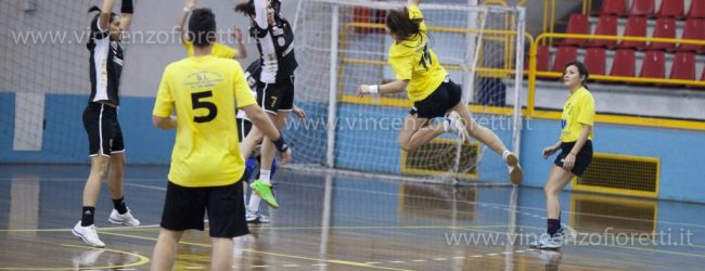 Pallamano| “Valentino Ferrara”, ko in campionato.