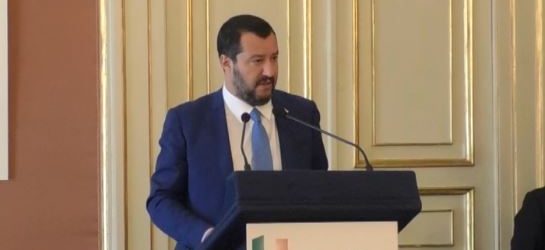 Napoli| Salvini a Napoli: stroncheremo la camorra