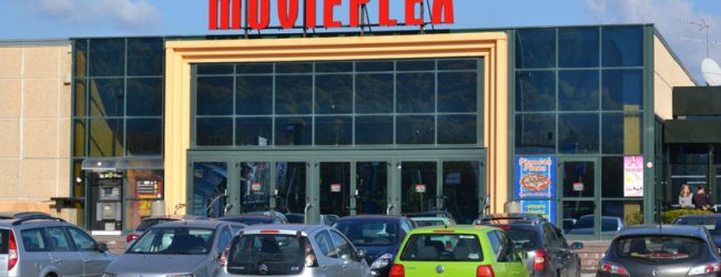 Alcolici ai minorenni, chiuso per 5 giorni il “35 mm” del Movieplex