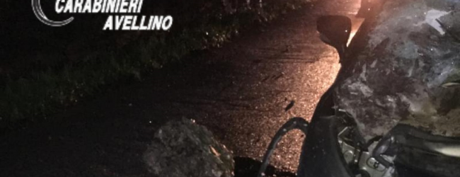 Chianche| Masso cade dal costone e colpisce un’auto, tragedia sfiorata sulla ss 88
