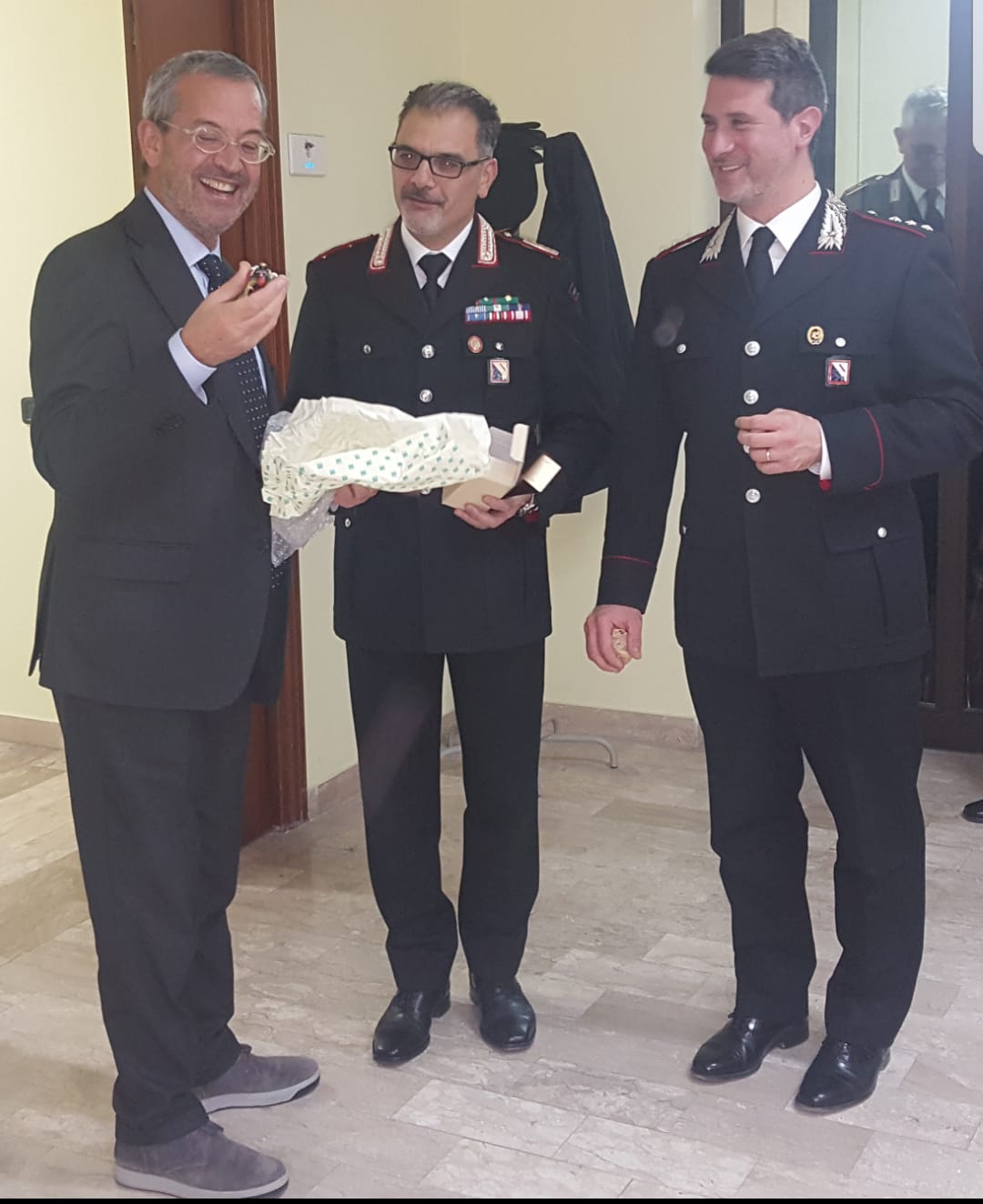 Telese Terme| Policastro in visita alla stazione dell’Arma