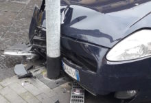 Benevento| Auto contro palo in via Tiengo