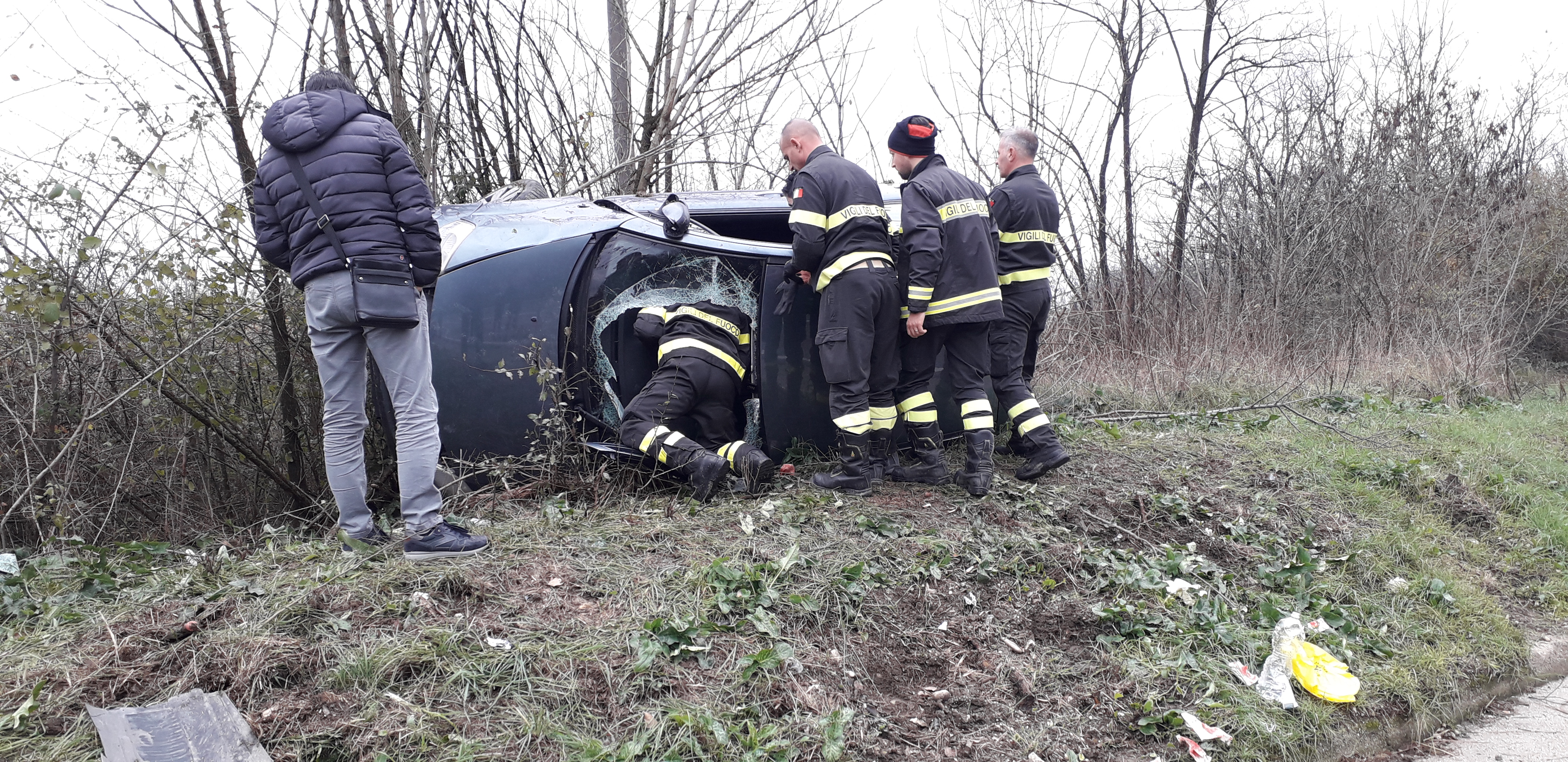 Incidente sulla SS90 Bis,ferita una donna