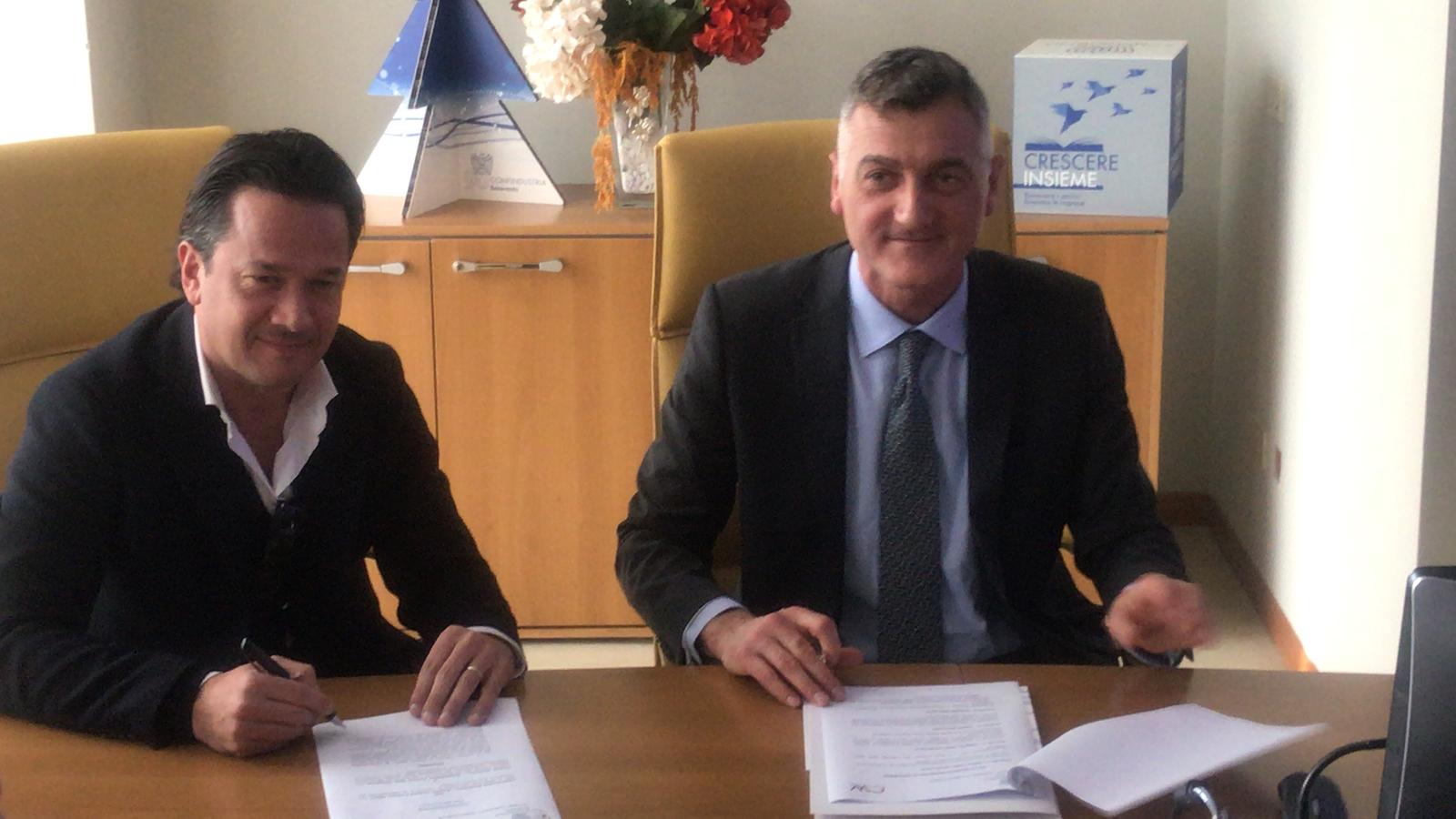 Benevento e Caserta firmano una convenzione per il turismo. Benevento promossa nell’infopoint della Reggia