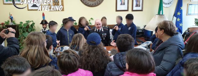 Avellino| Legalità, gli alunni del “Convitto” a lezione al Comando dell’Arma