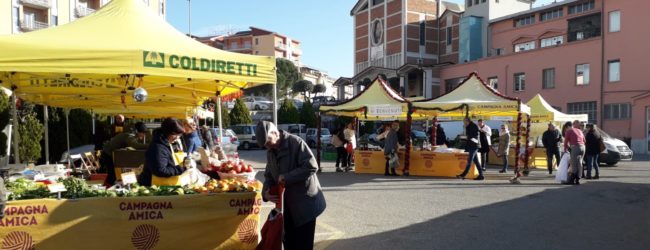 Benevento| Coldiretti inaugura la spesa natalizia a Km O