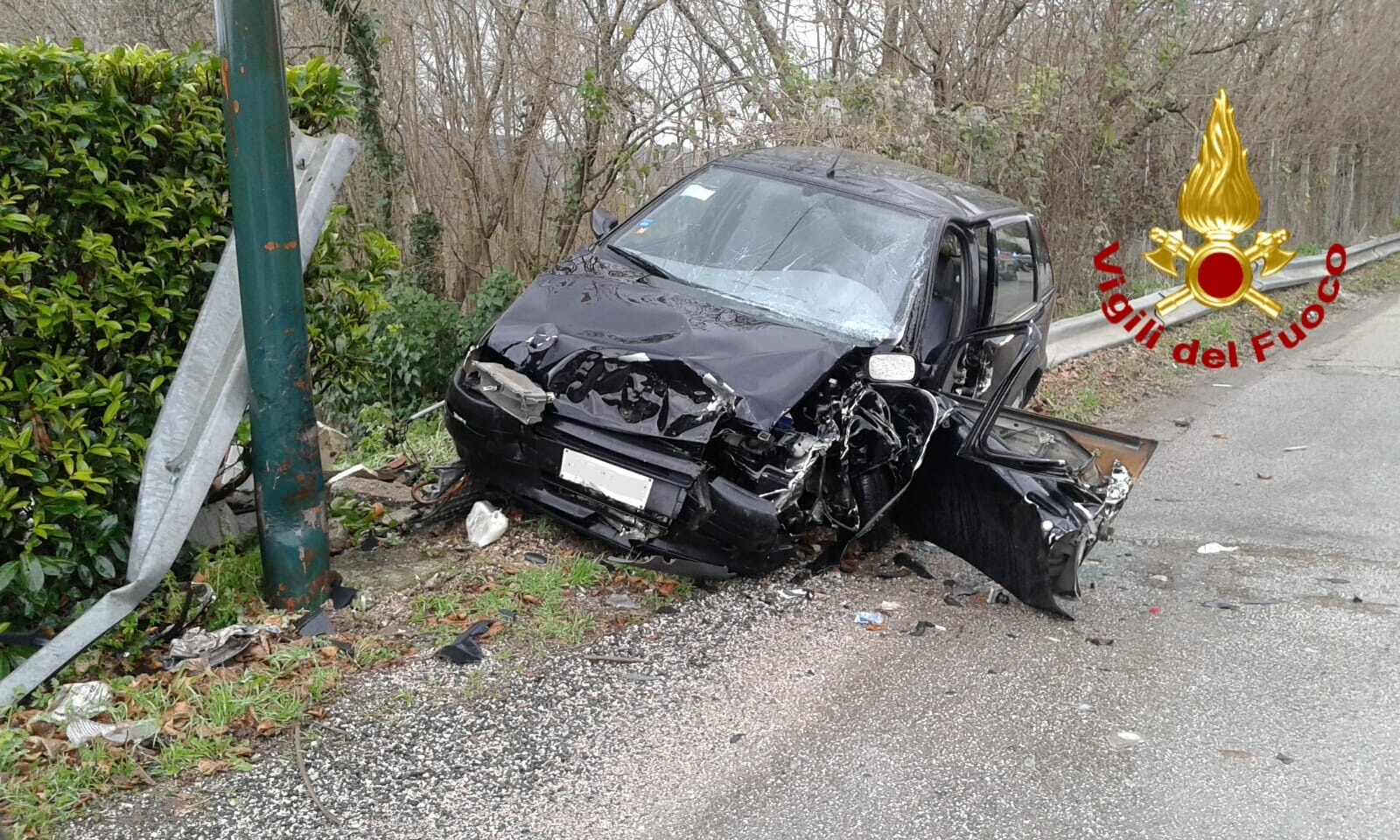 Prata Principato Ultra| Con l’auto contro un lampion, 71enne in ospedale