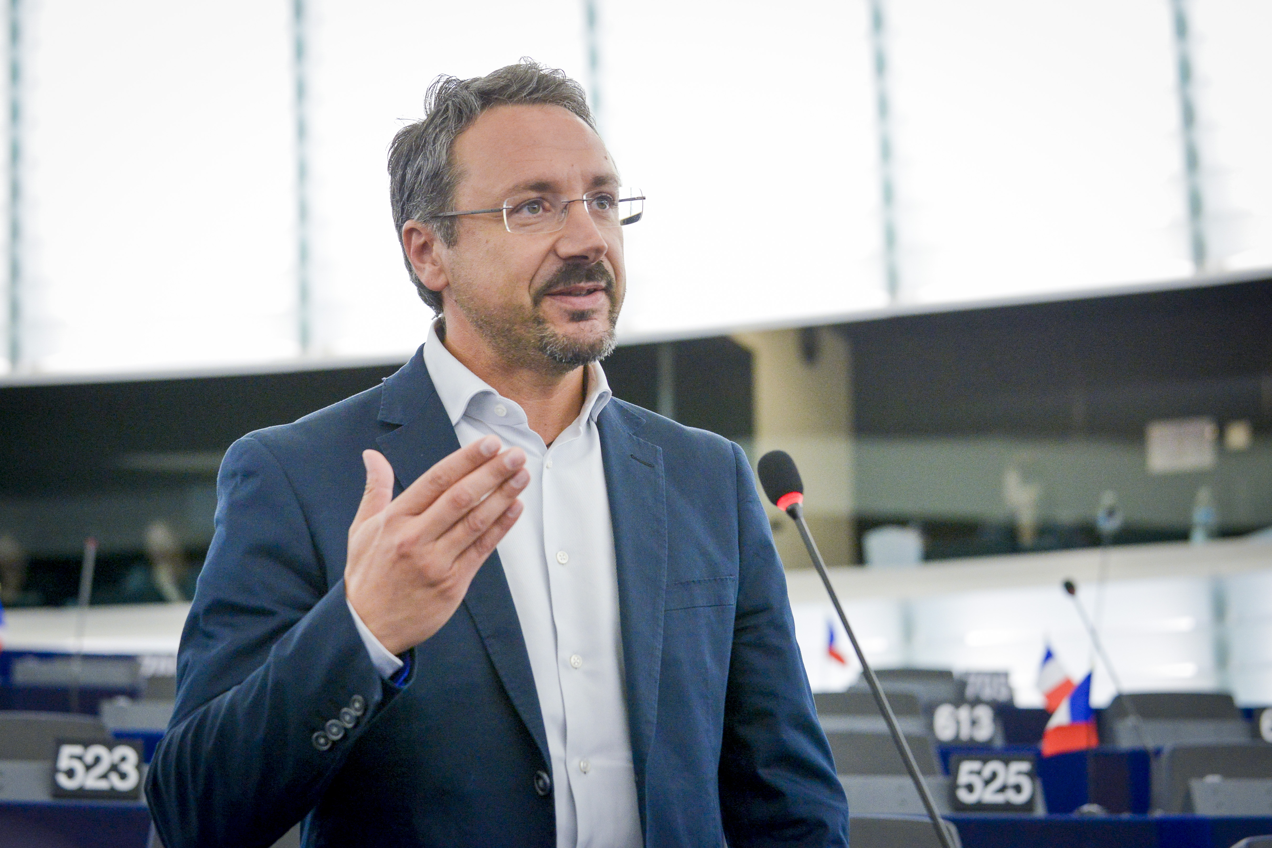 No triv declinano invito del Ministro Costa, Pedicini: “Atteggiamento incomprensibile”